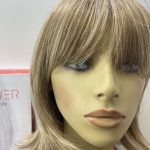 Stunning blonde highlighted wig. Bblls235