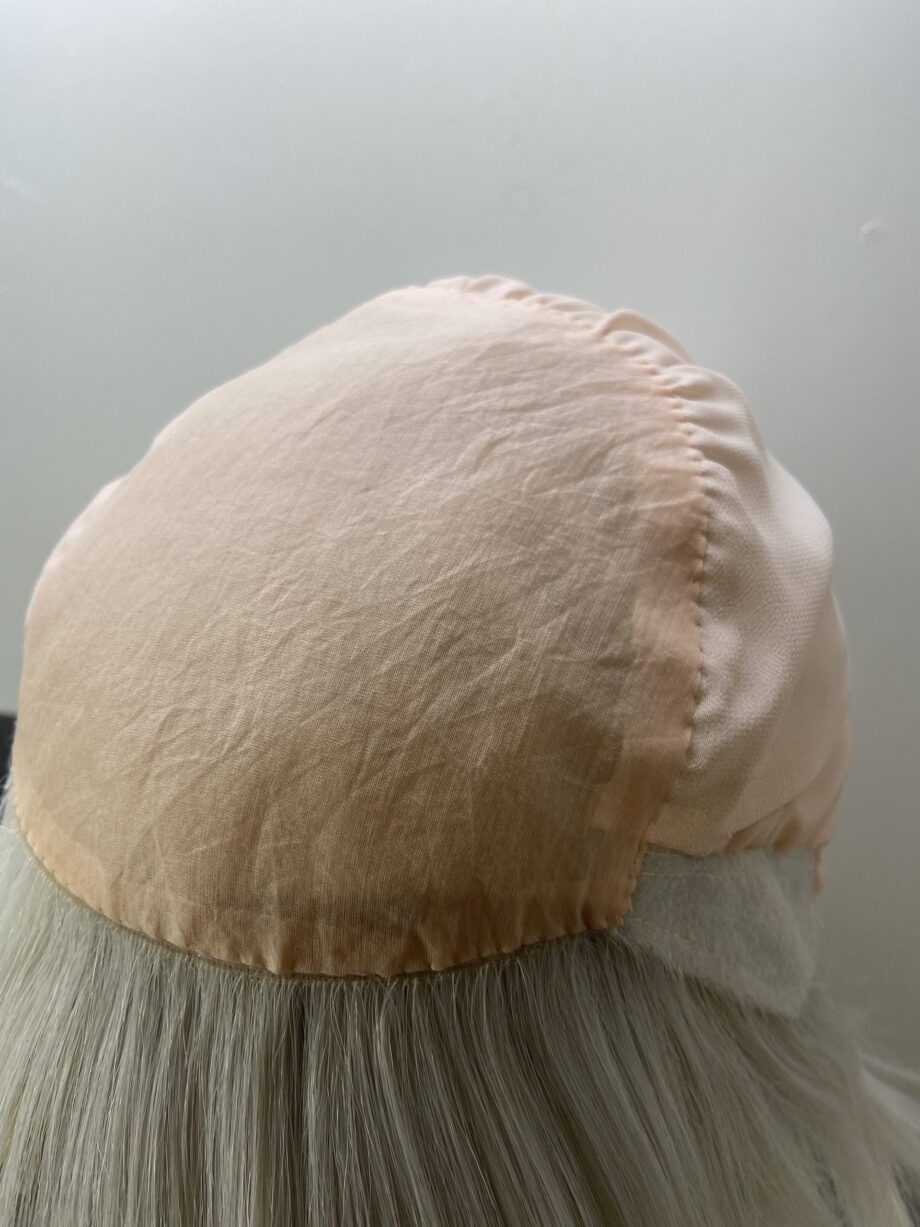 New Silver ash blonde short super soft wig. Bgms251