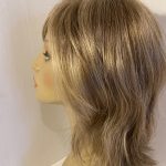Blonde highlighted long wig. Bllw5154