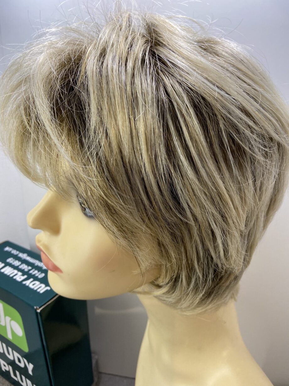 Boxed Blonde rooted short wig. Bblss254