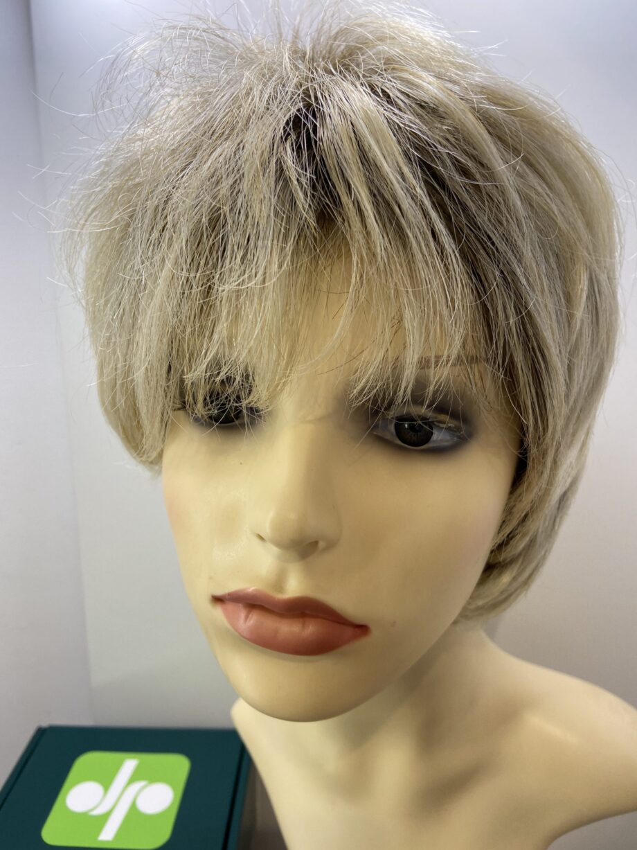 Boxed Blonde rooted short wig. Bblss254