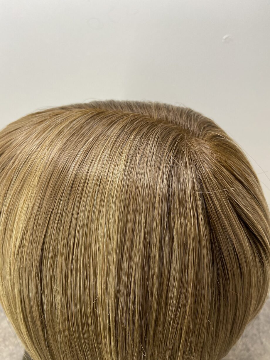 Light brown stylish wig. Brms718