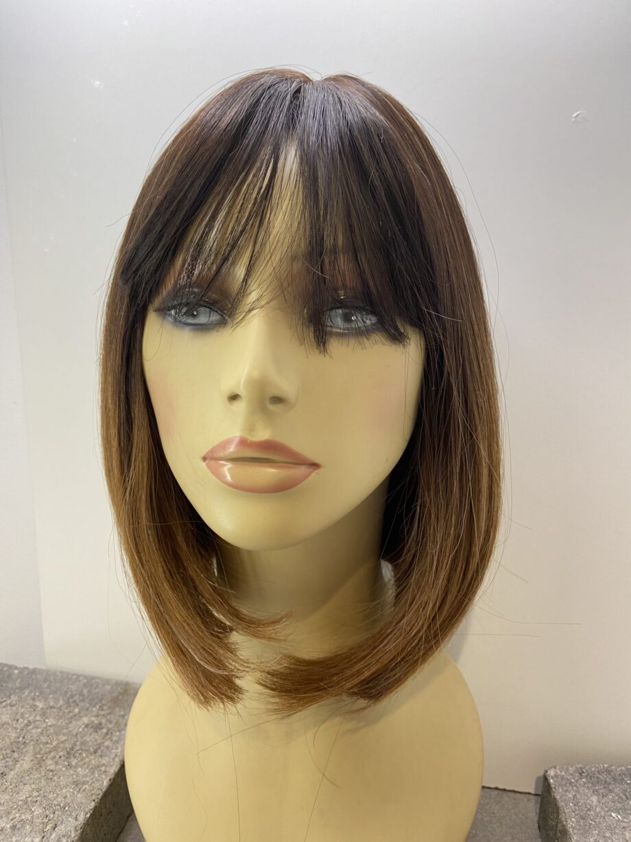 Brown rooted wig. Brms709