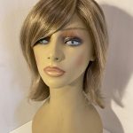 Blonde highlighted long wig. Bllw5154