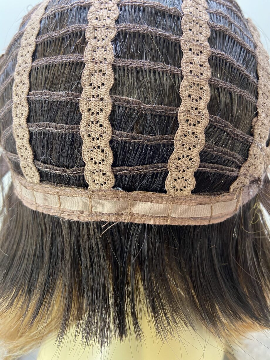 Brown rooted wig. Brms709