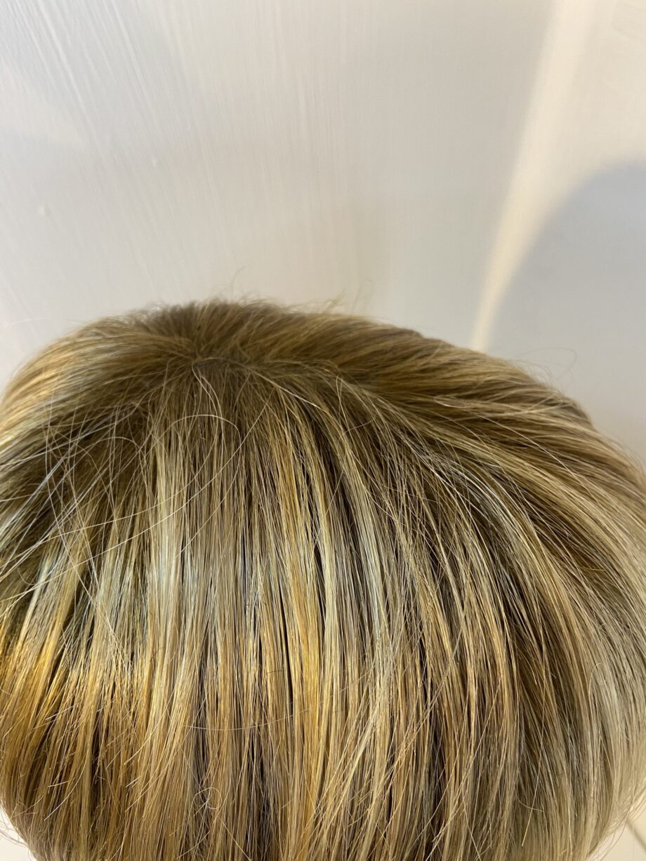 Blonde rooted mid length designer wig. Blms5168