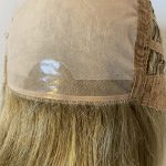 Shiny blonde wig. Blms5163