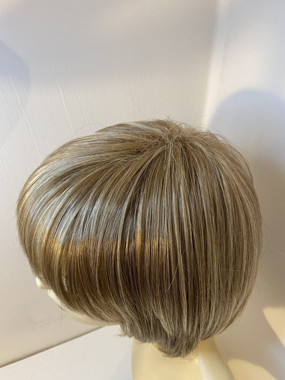 Blonde highlighted Rene of Paris collection. Blms5169