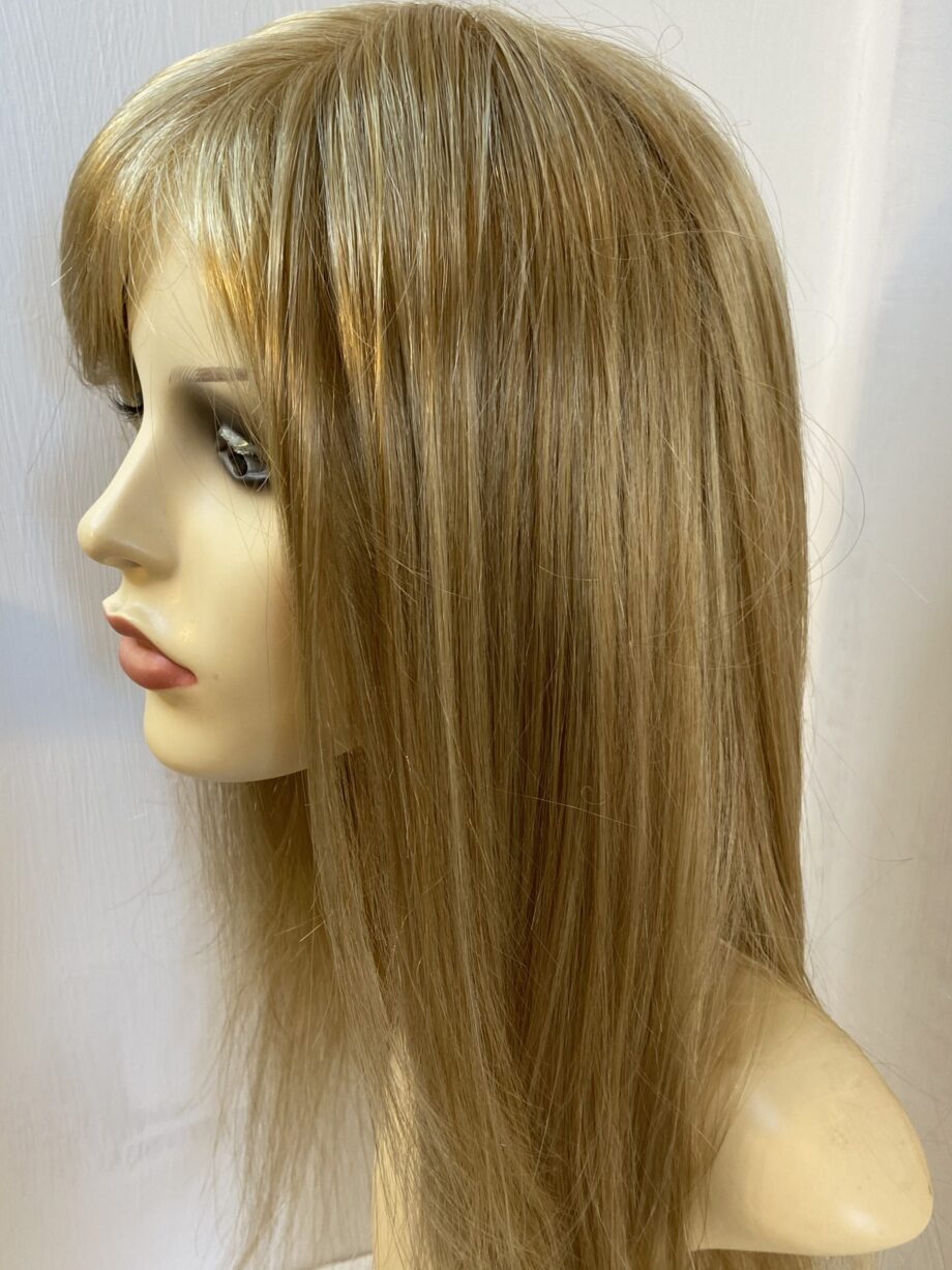As new long blonde wig. Blls741