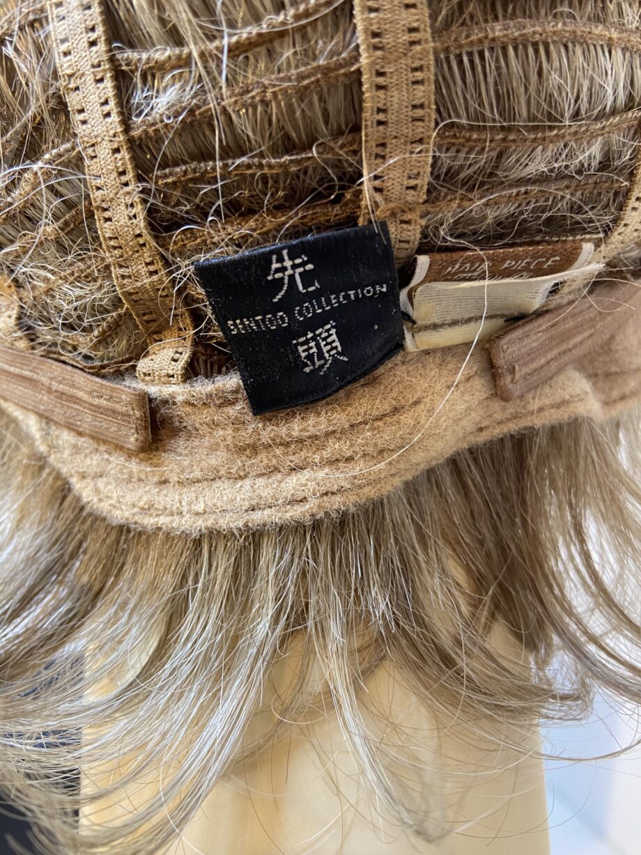 Sentoo collection premium wig. Blonde short. Bblsw271