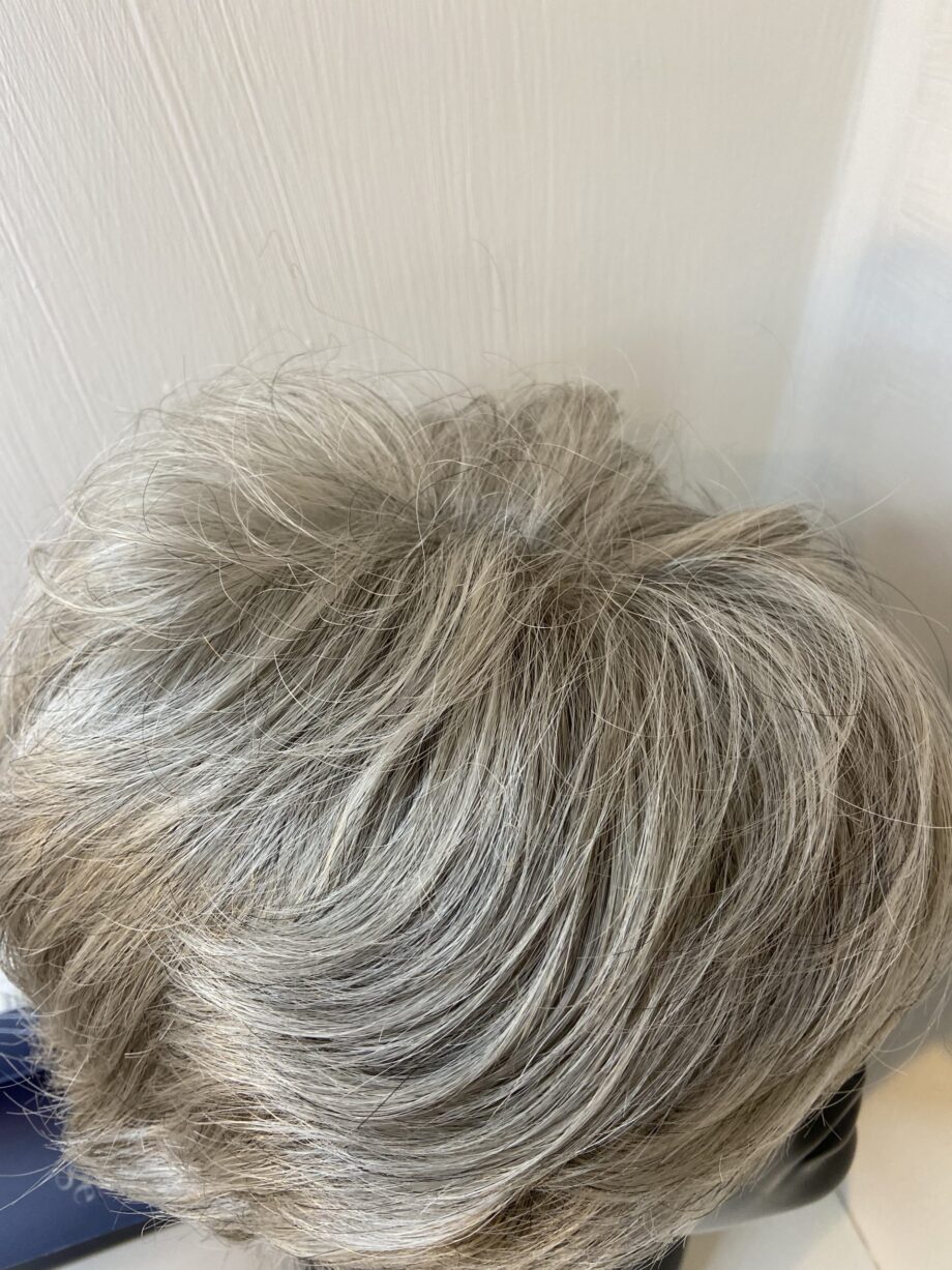 Platinum grey wig. Bgmw267