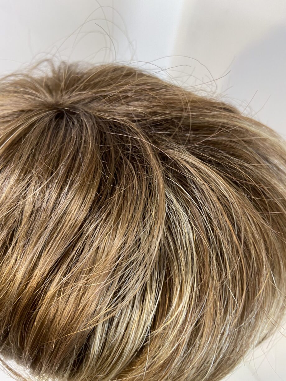 New short brown wig. Bbrss264