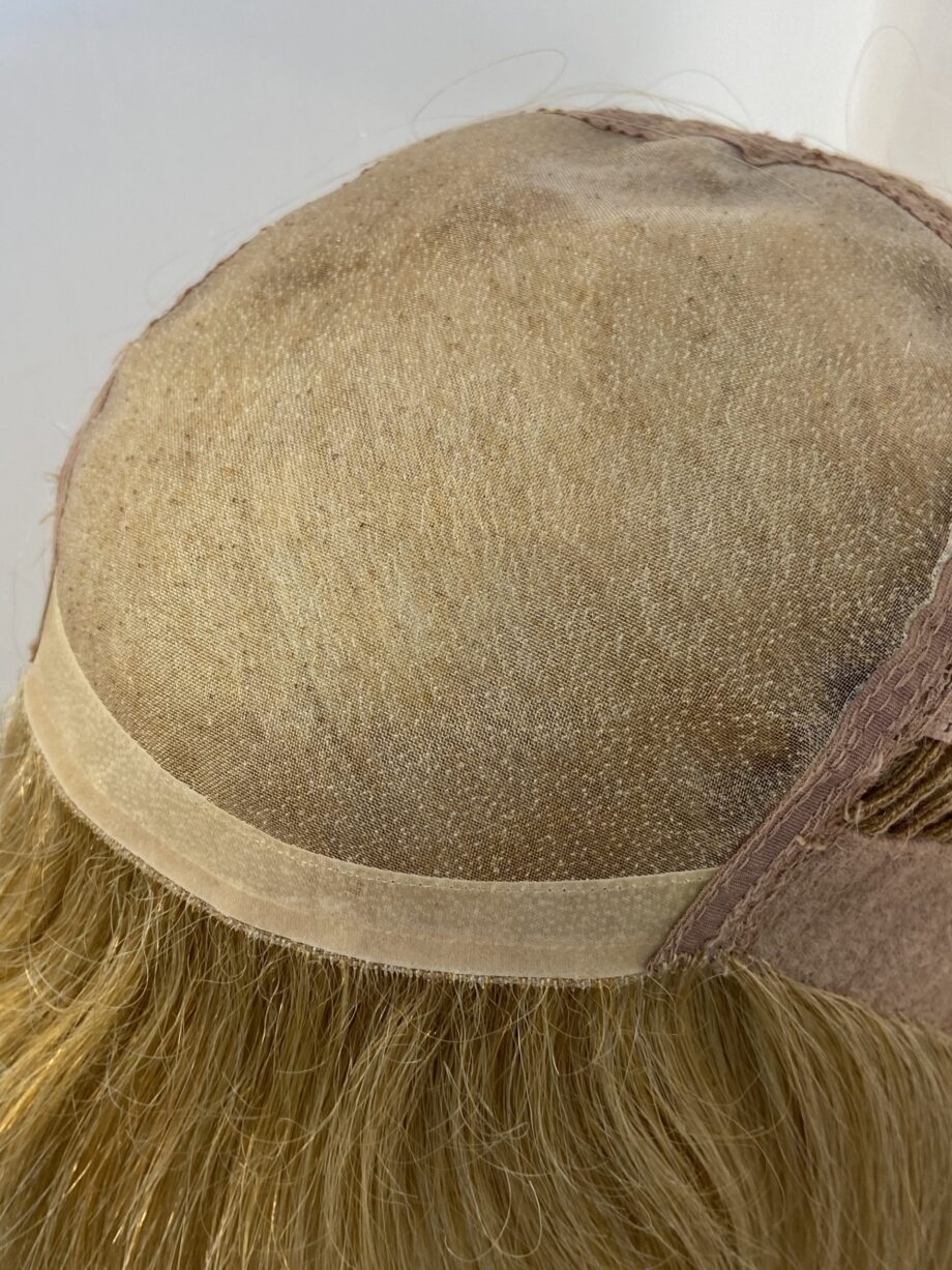 As new long blonde wig. Blls741