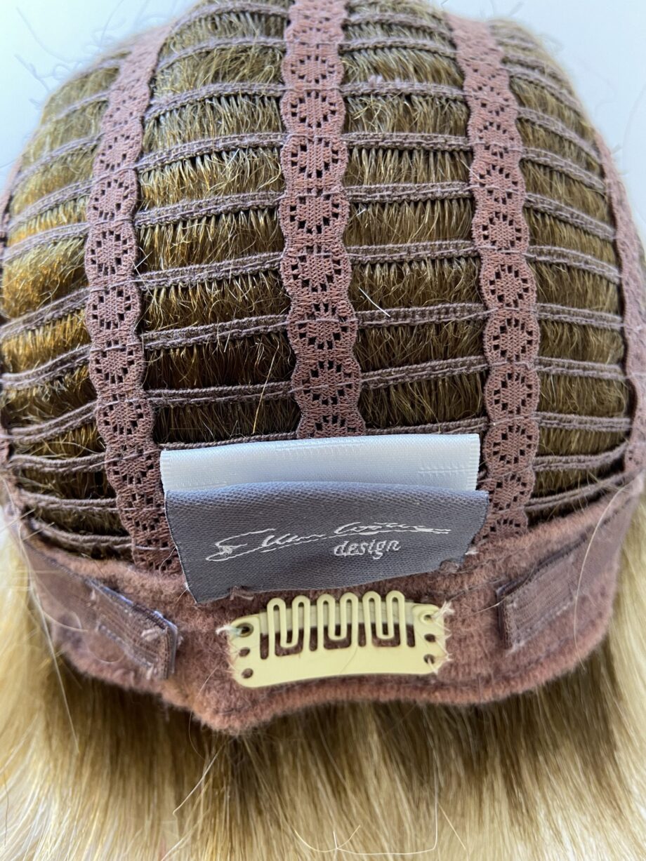 Designer blonde rooted wig. Bblss280