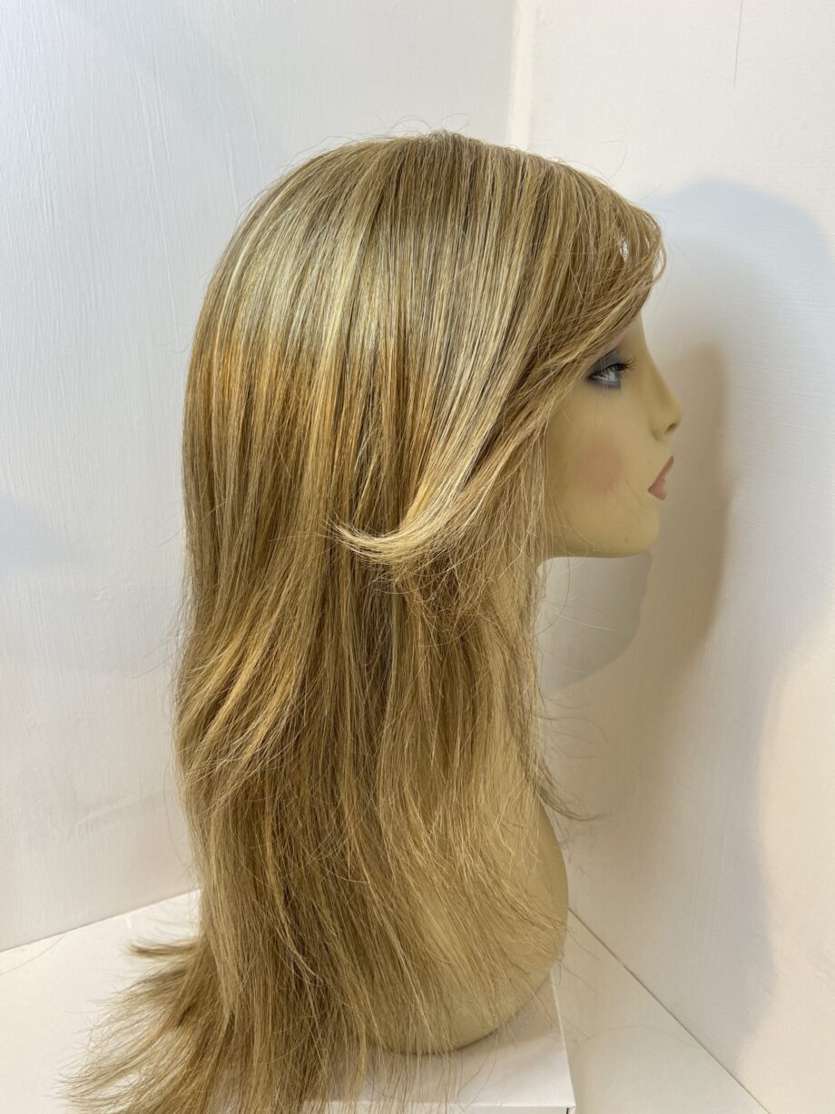 Very long blonde highlighted  wig. Blls8024
