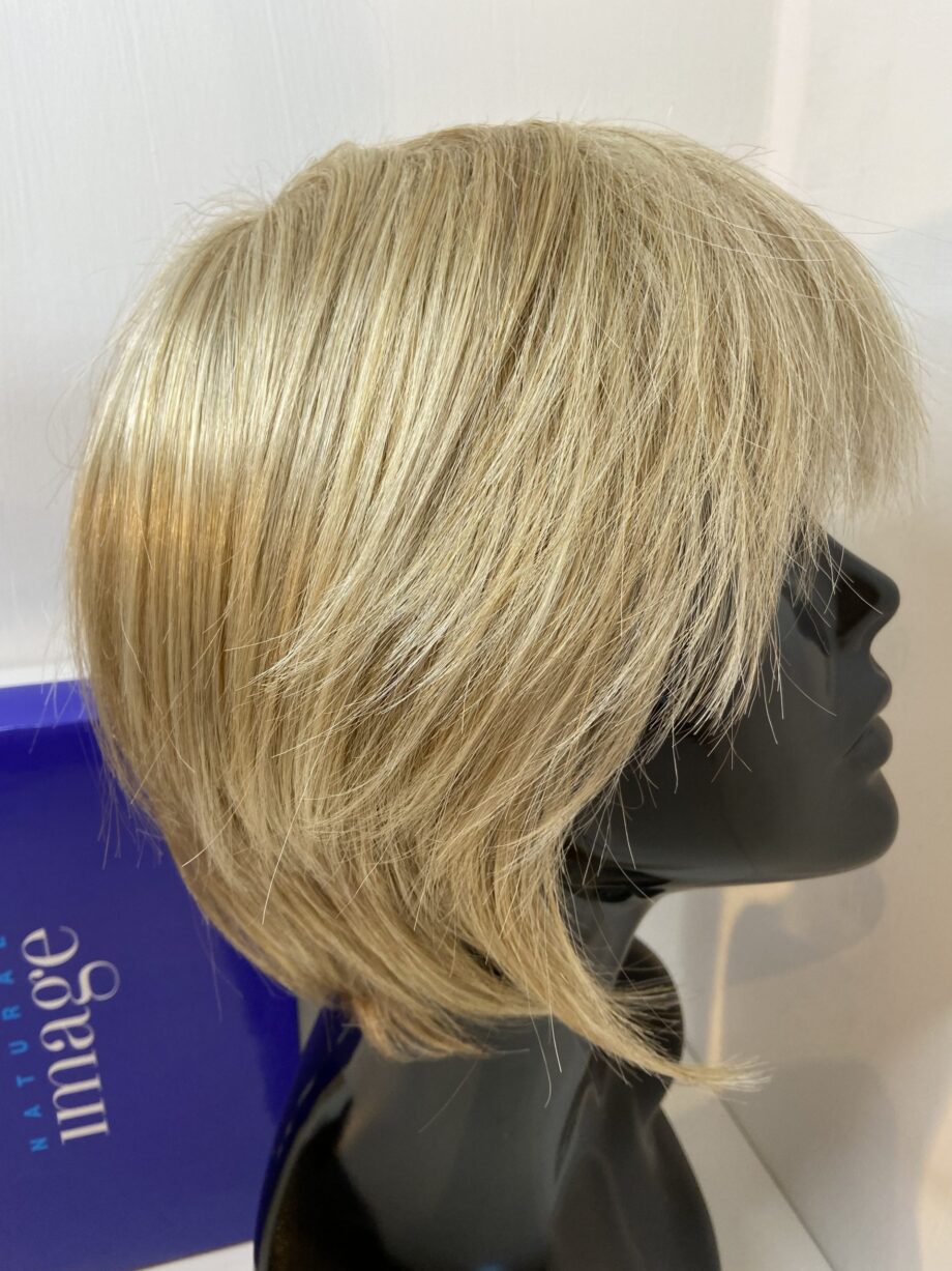 Fresh start wheat mist wig. Bblms273