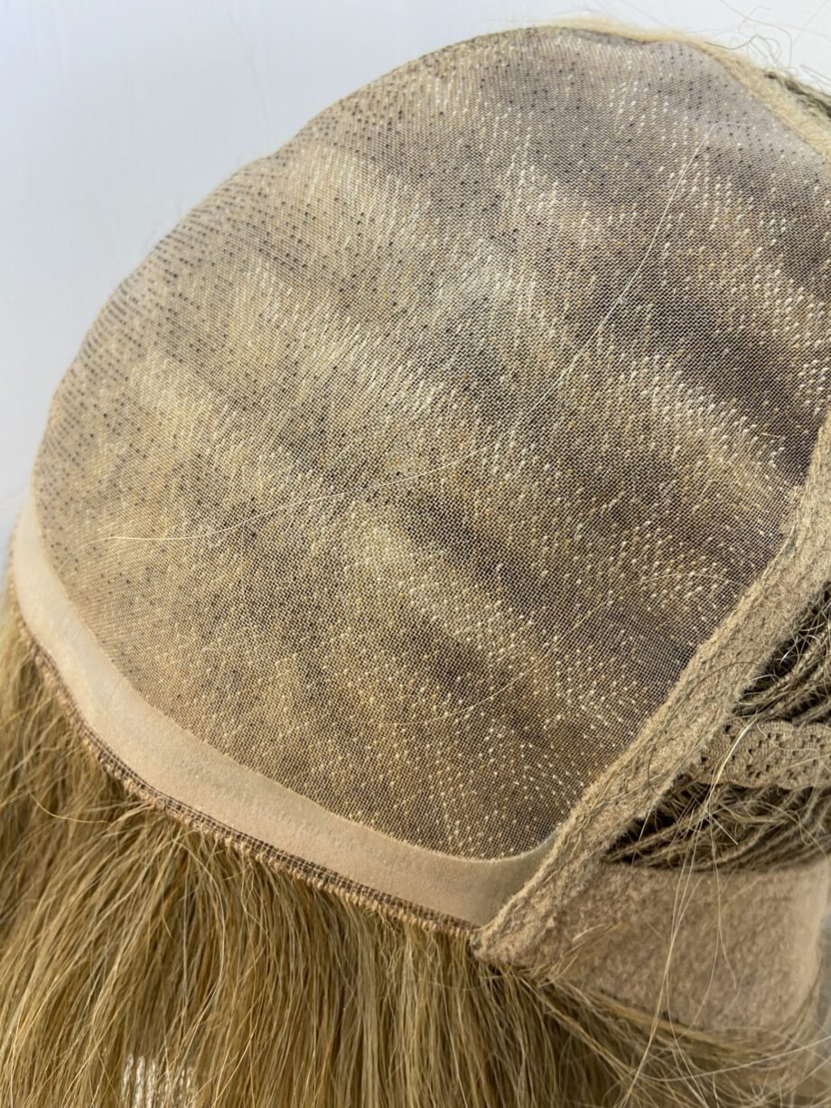 Very long blonde highlighted  wig. Blls8024