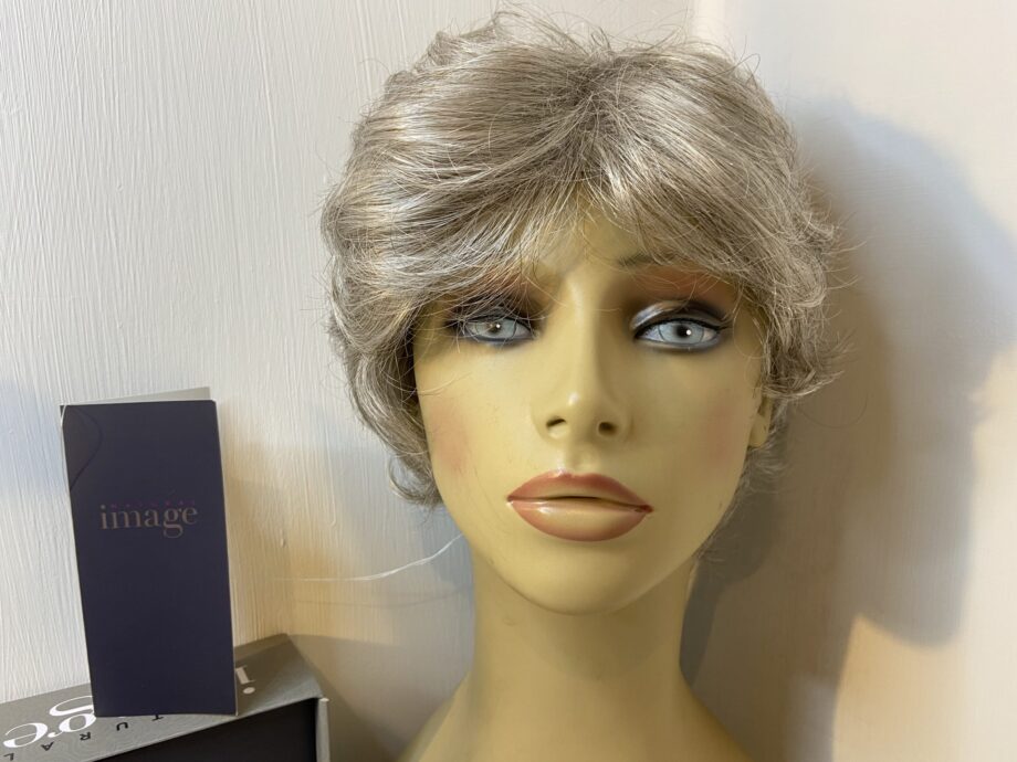 New platinum grey boxed wig. Bgsw266