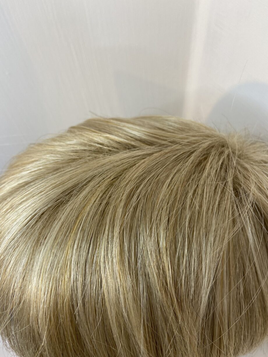 Fresh start wheat mist wig. Bblms273