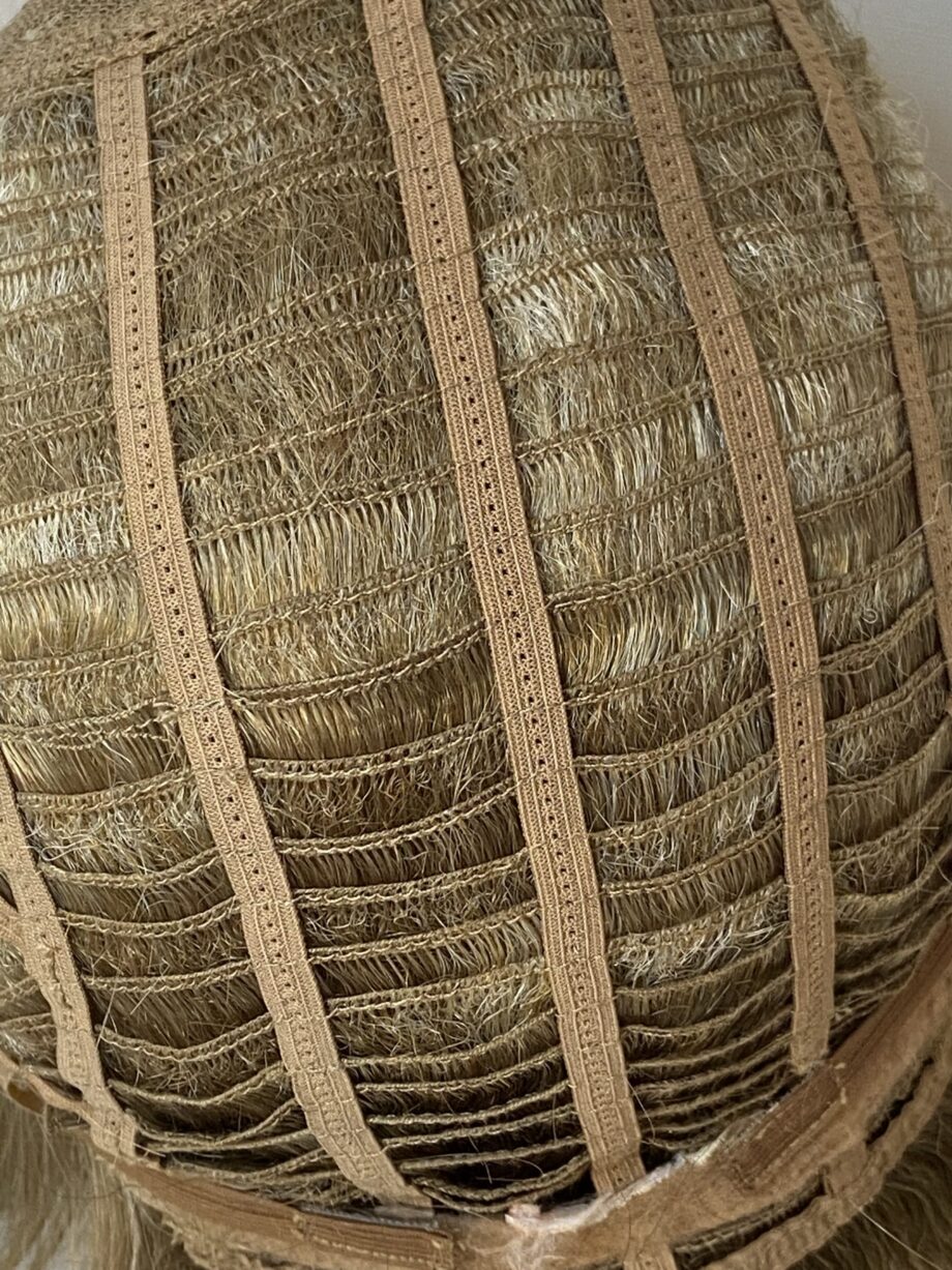 Blonde mid length wig. Blms5173