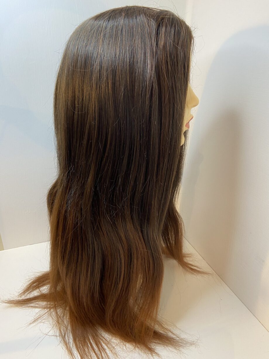 Very long brown wig. Brls5156
