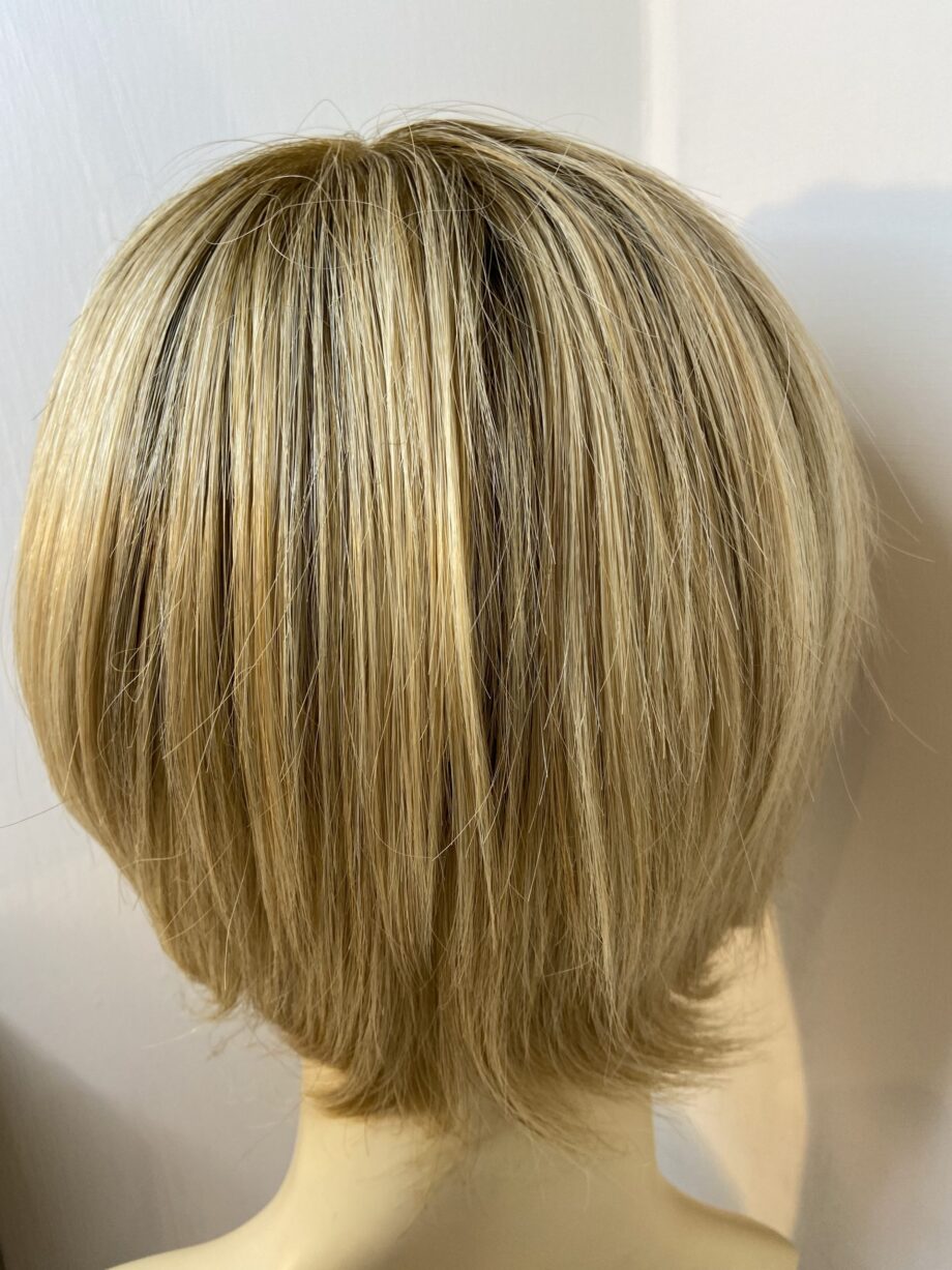 Soft cap blonde rooted wig. Bblss281
