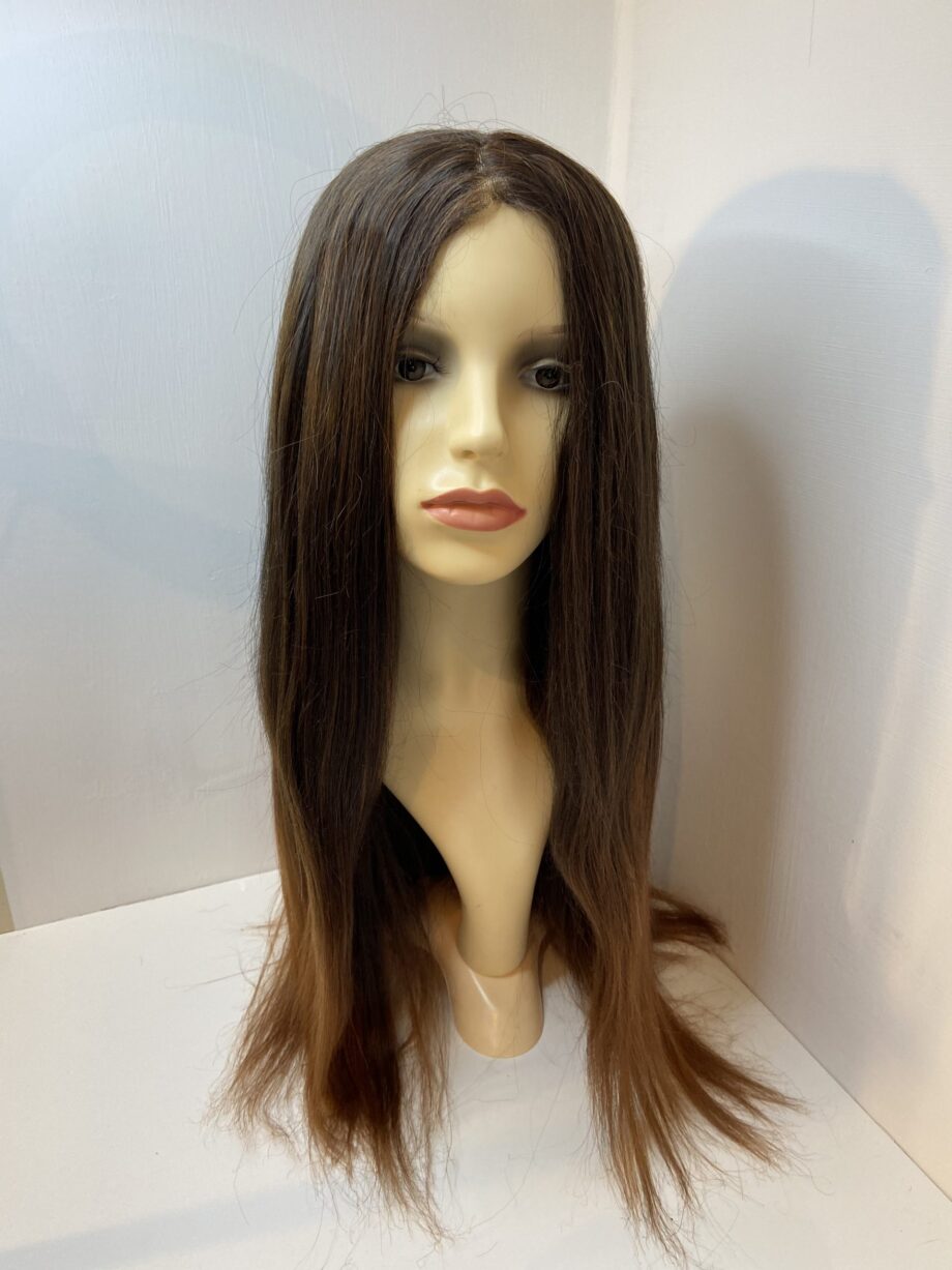 Very long brown wig. Brls5156