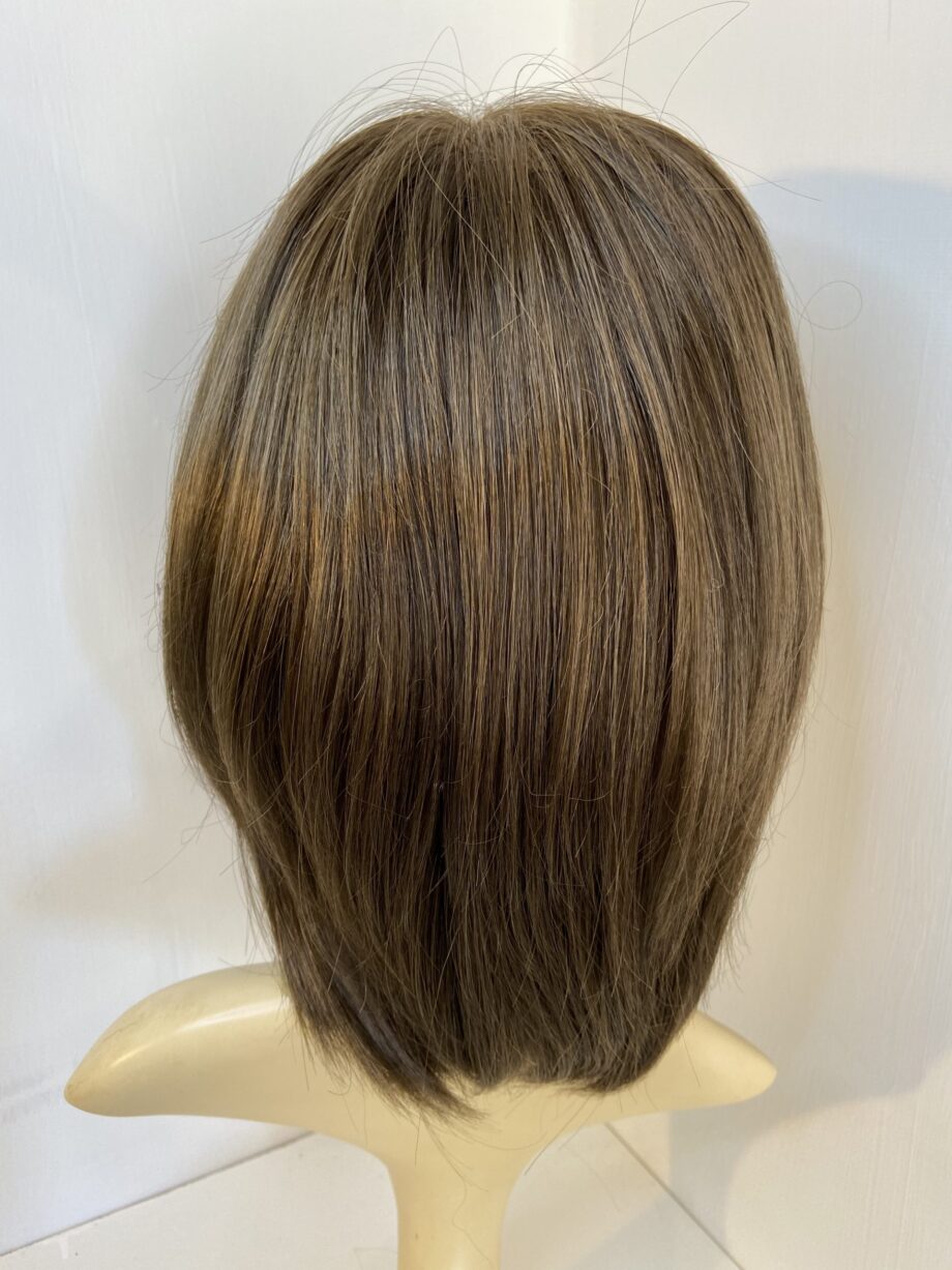 Brown designer bob. Brls744