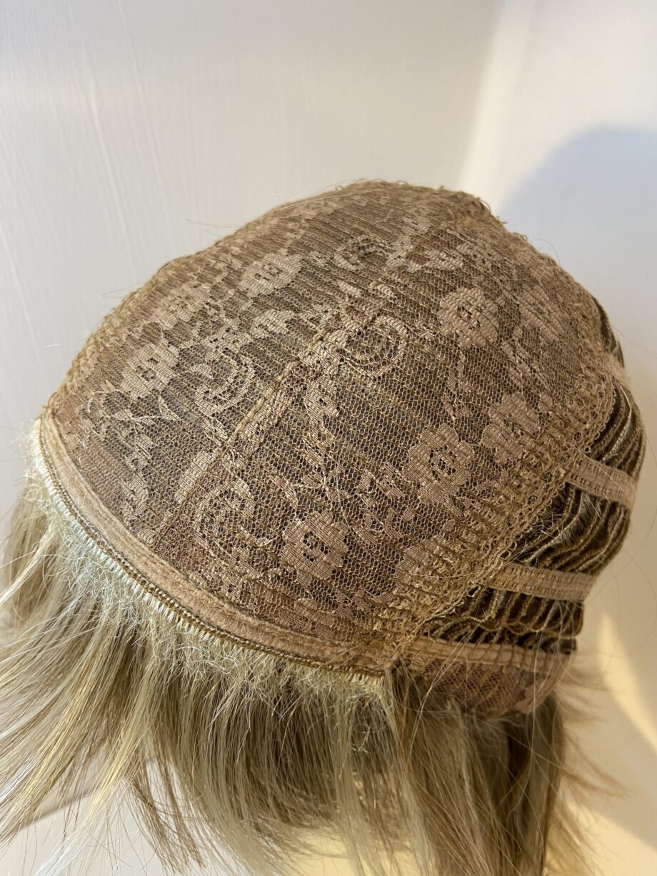 Blonde highlighted Rene of Paris collection. Blms5169
