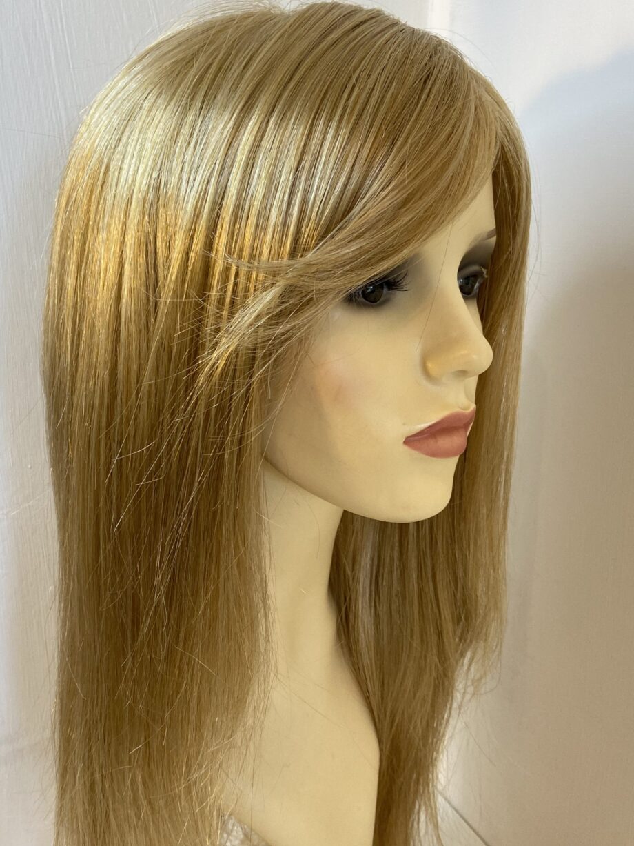 As new long blonde wig. Blls741