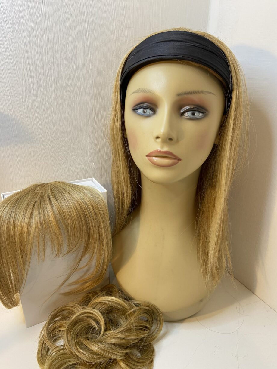 Long blonde hair band with bands. Blls740