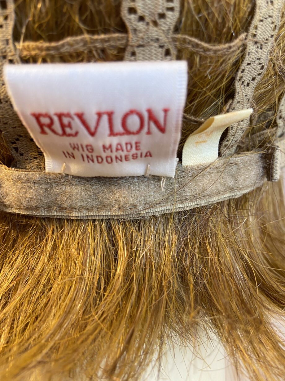 Reddish blonde stylish wig. Pplblms461