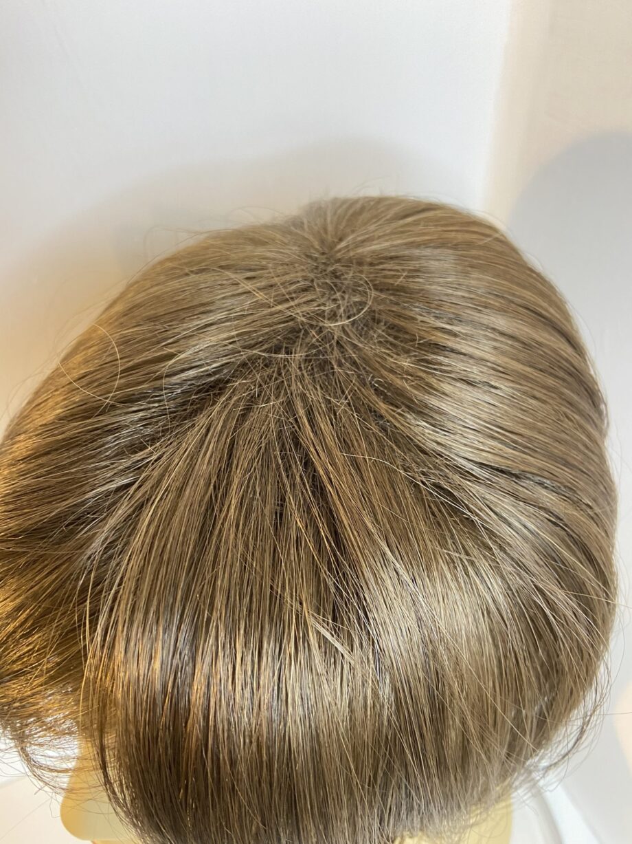 New brown topper. Brss592