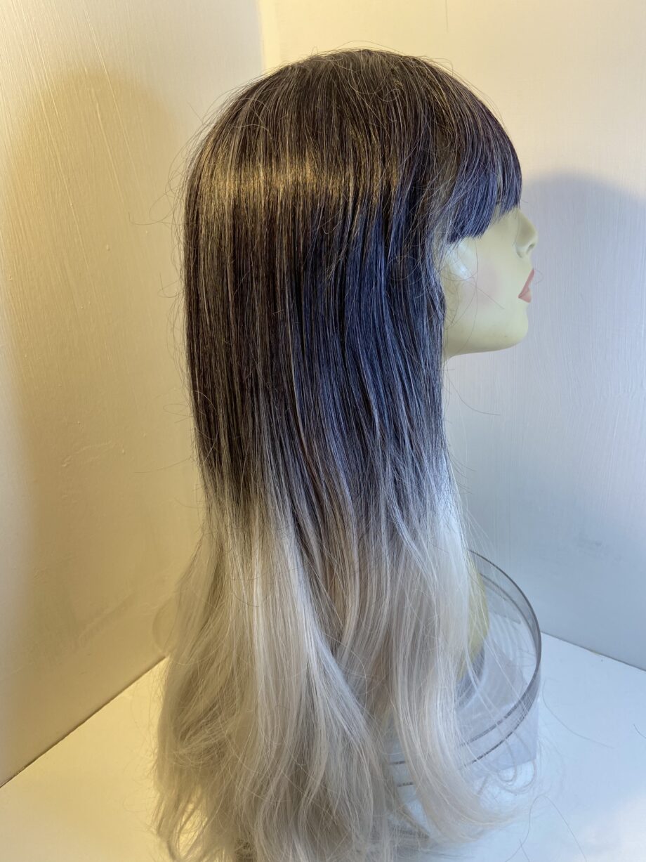 Rooted silver grey long wig. Gls752