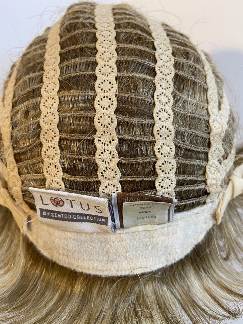Blonde short lotus collection wig. Blss587