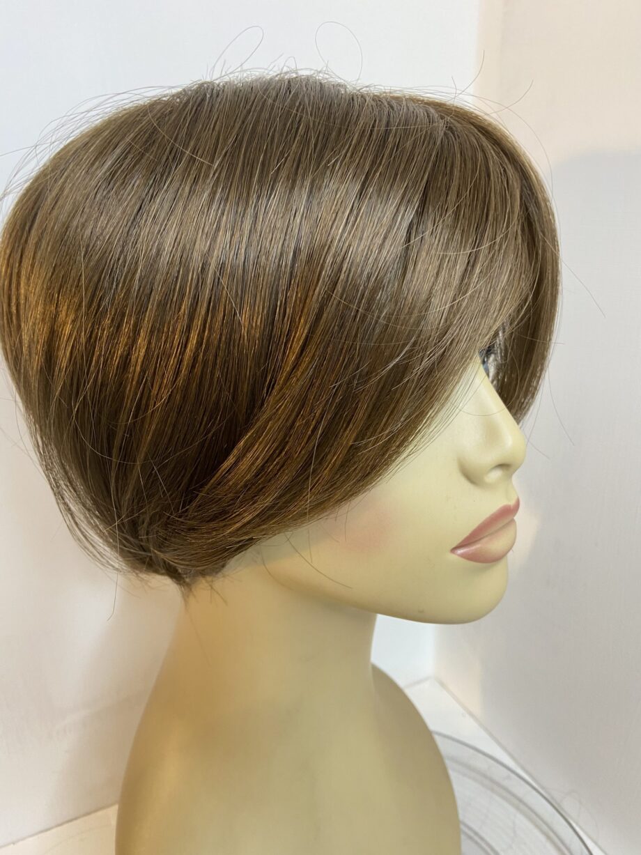 New brown topper. Brss592