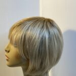 Rooted blonde mid length wig. Blms8027