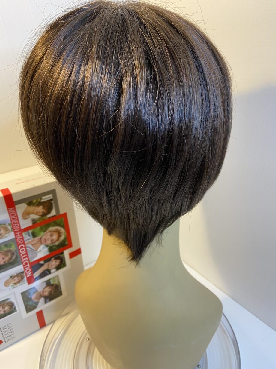 Dark Brown shiny new wig. Pplbrms468