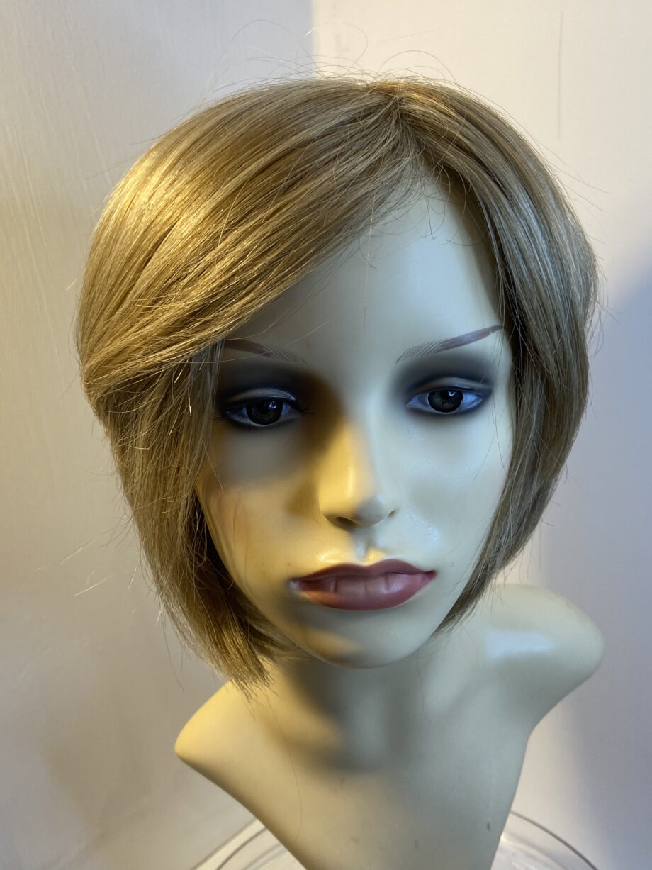 Rene of Paris collection blonde wig. Boss8032