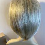 Creamy Beautiful blonde mid length new wig. Bblms294