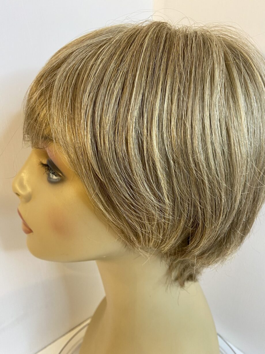 Blonde short lotus collection wig. Blss587