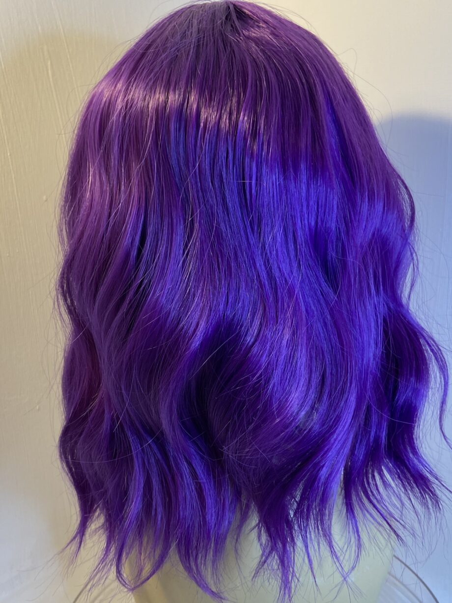 Gorgeous purple new wig. Pumw754