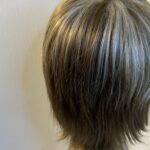 Highlighted brown shiny wig. Blss460