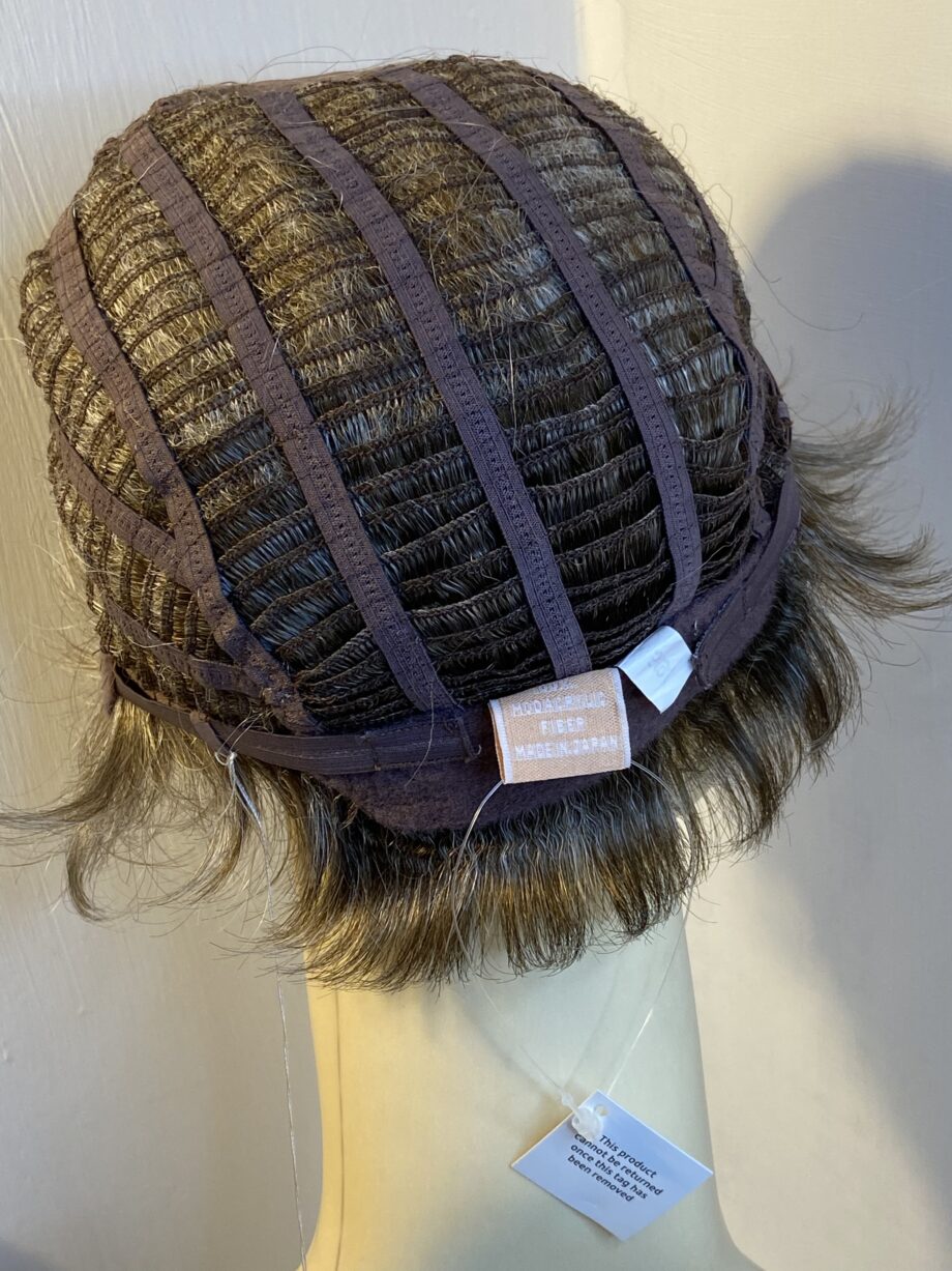 New natural image brown short wig. Bbrss300