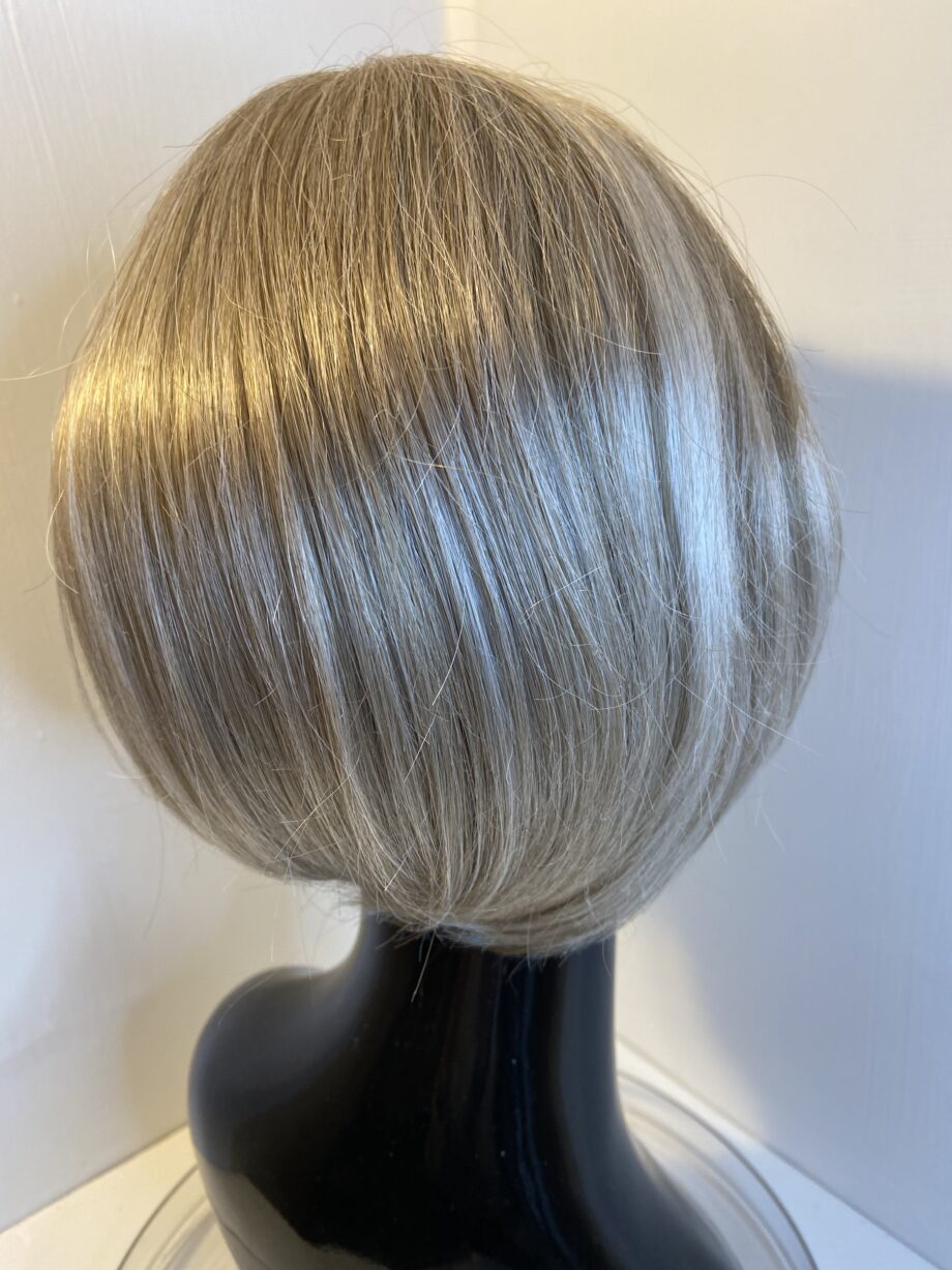 Blonde soft cap new wig. Gms68