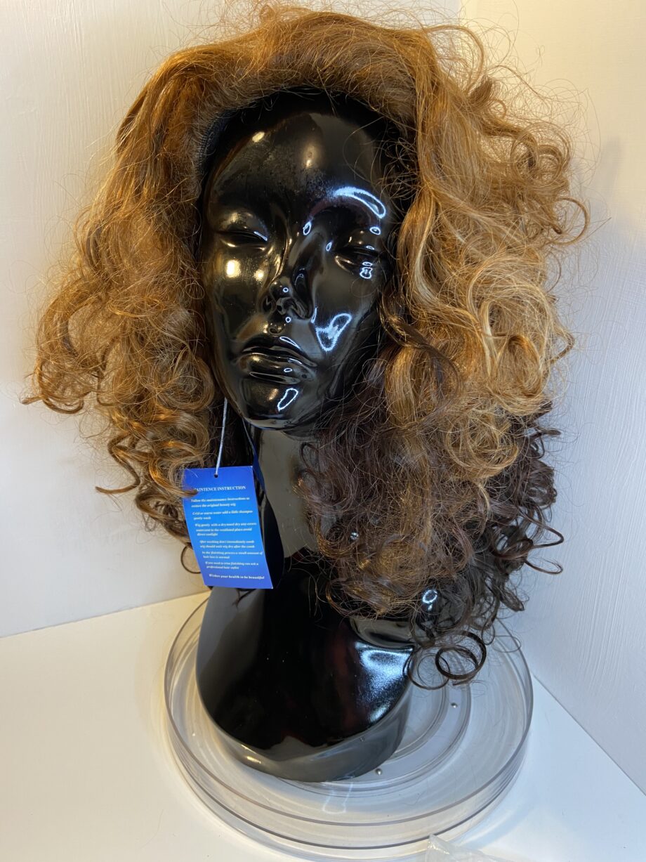 New curly long wig. Nnbrlc155