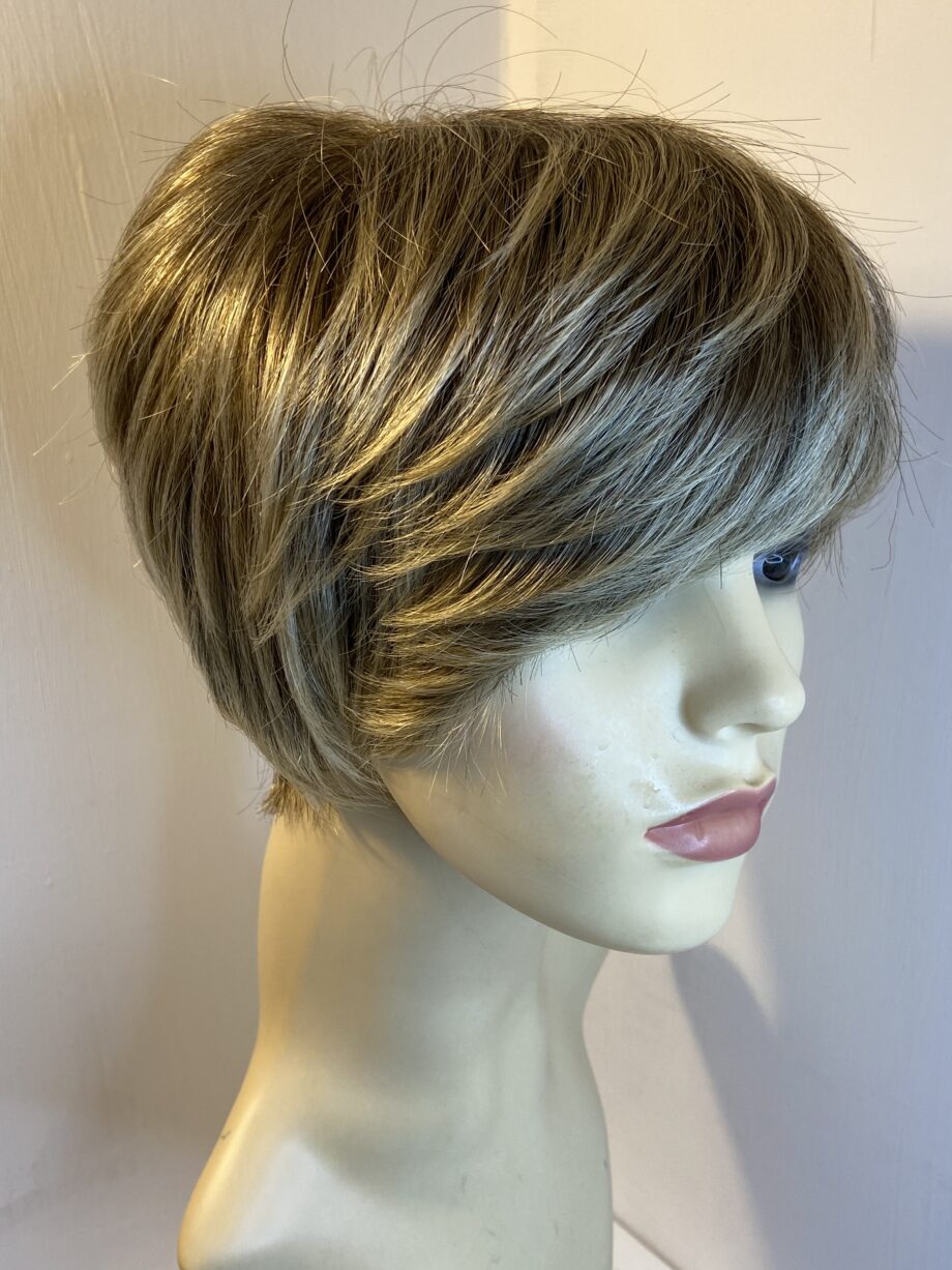 Rene of Paris blonde short wig. Blss55