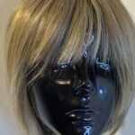 Blonde highlighted wig. Pplbrsc117