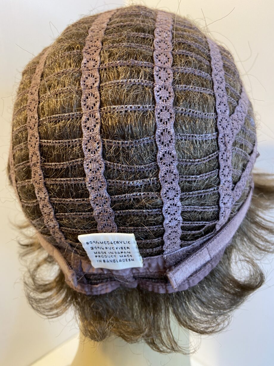New Paul Young brown short wig. Brss510