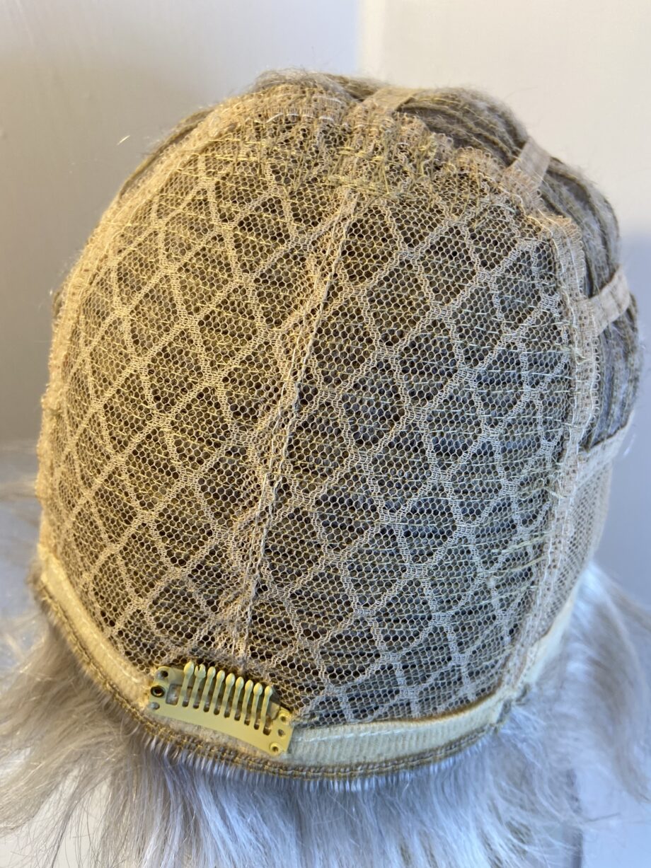 Grey full short wavy new wig. Gmw69
